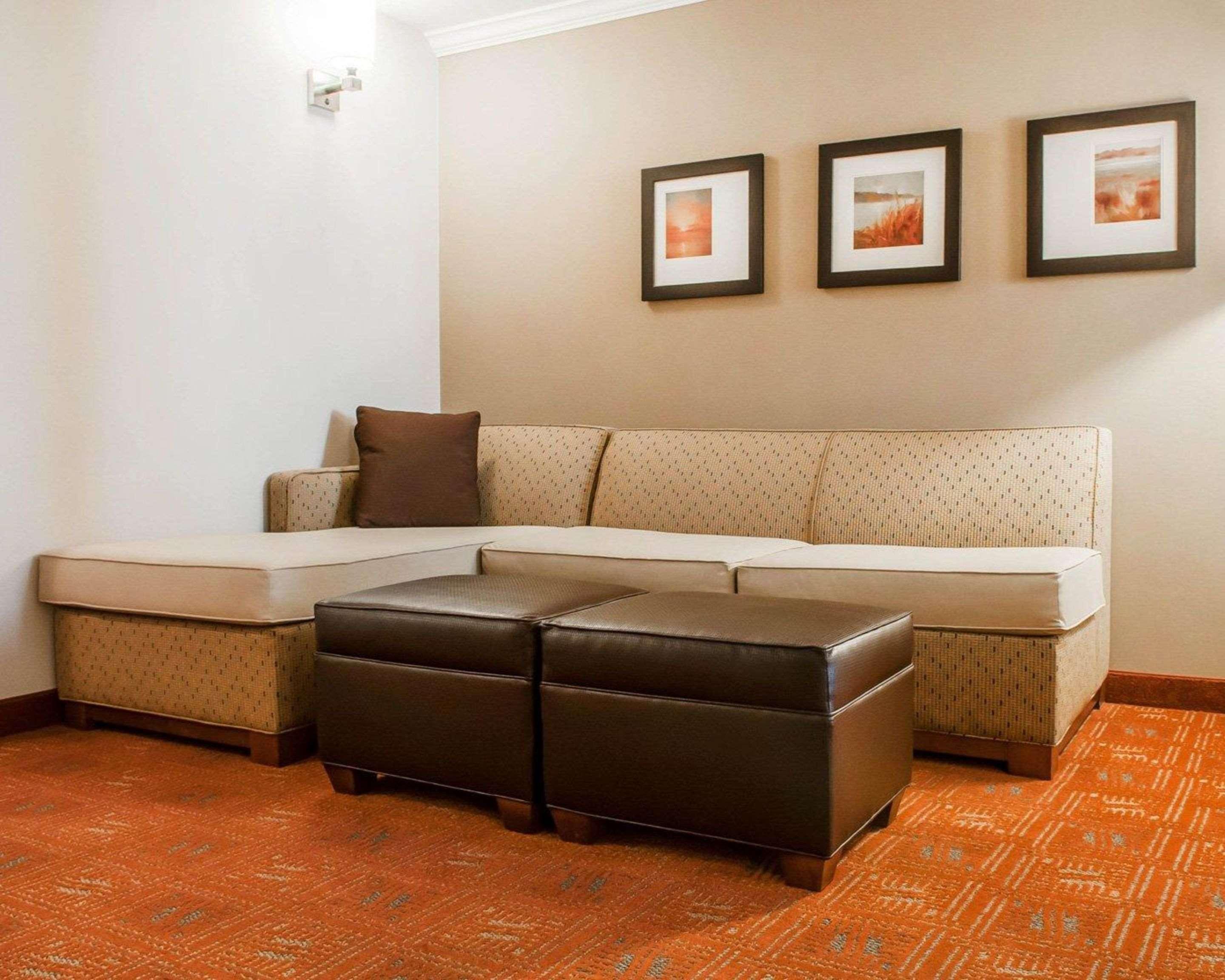 Comfort Suites Фармінґтон Екстер'єр фото