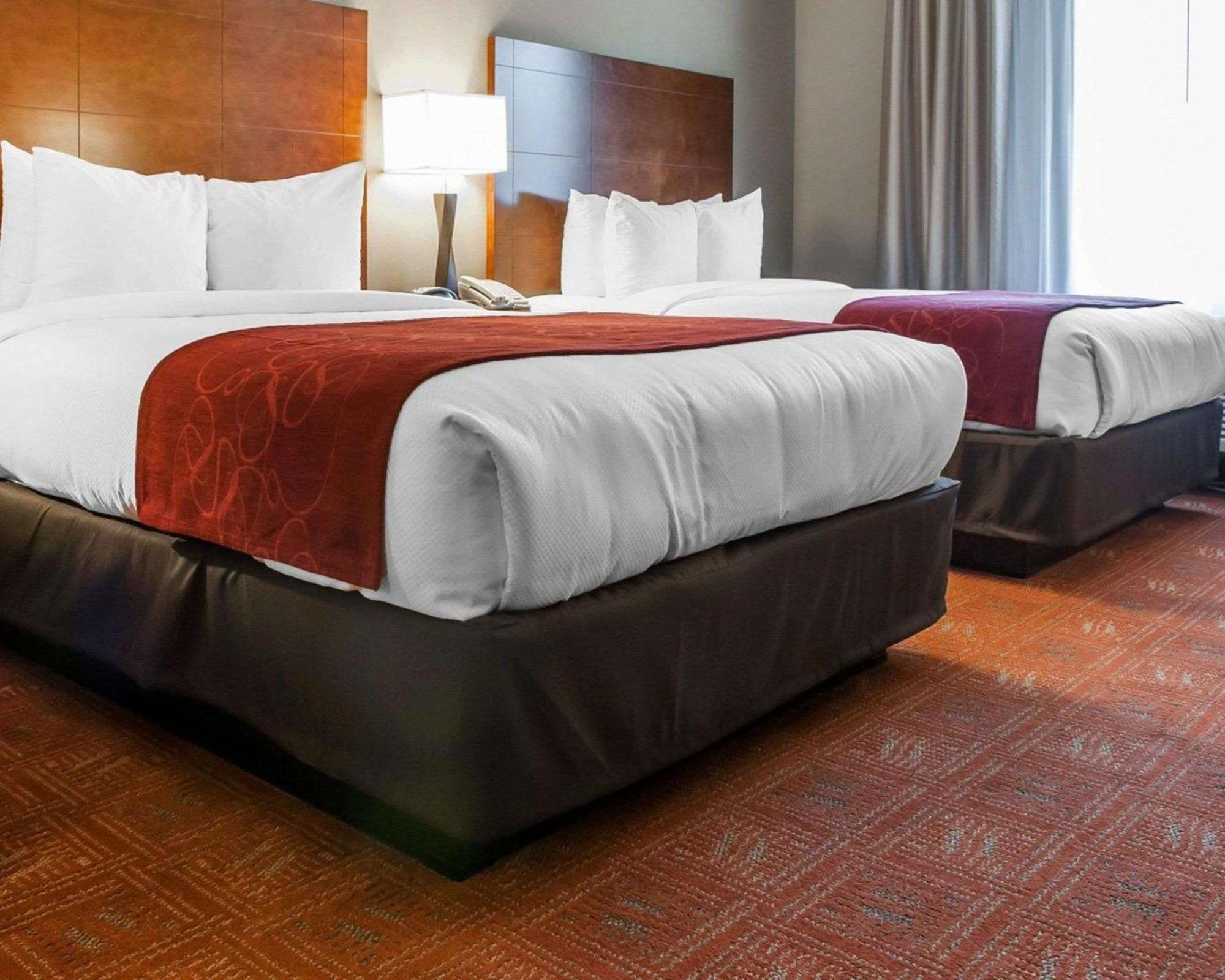 Comfort Suites Фармінґтон Екстер'єр фото